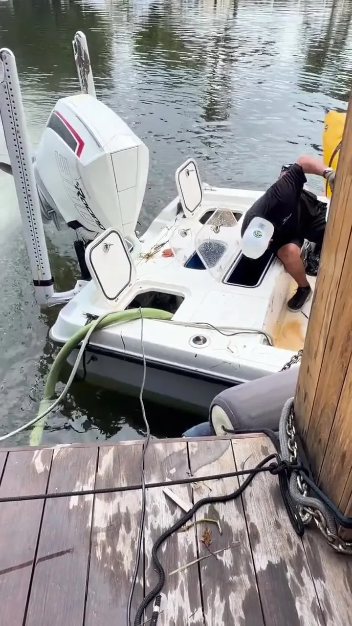 Dockside dewatering operations video preview