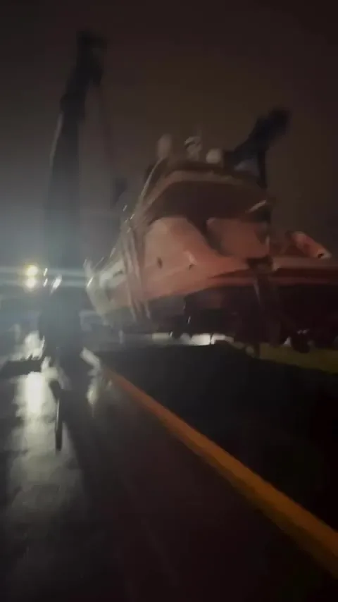 Vessel transport after dark video preview